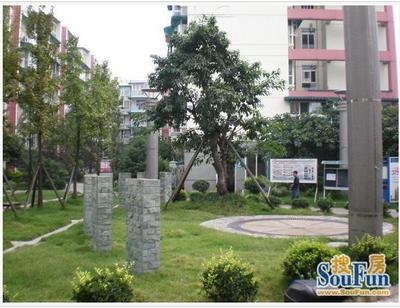 恒和华园2室1厅1卫南北朝向2100.00元/月出租