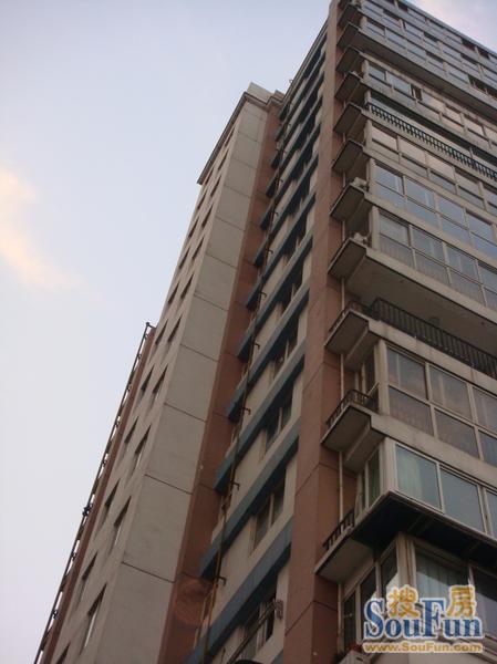 润泽园一期2室1厅1卫西南朝向2000.00元/月出租