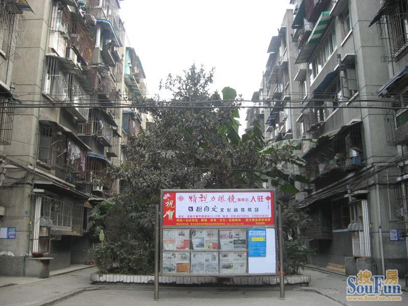 同善桥横街8号社区2室1厅1卫东西南北朝向1400.00元/月出租