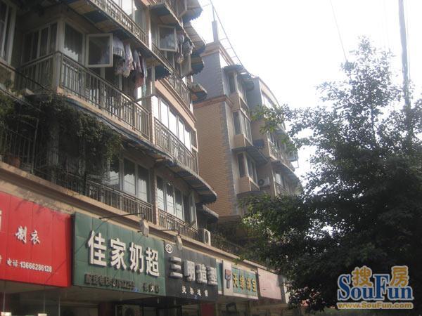 聚贤阁2室1厅1卫东南朝向2100.00元/月出租