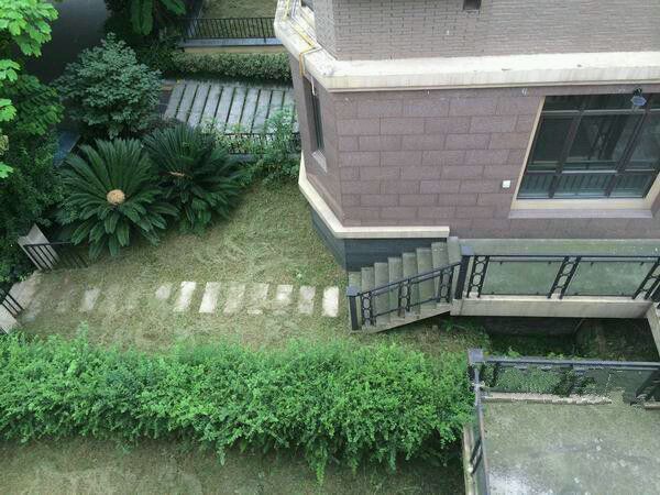 月映长滩6室3厅2卫南朝向2500.00元/月出租