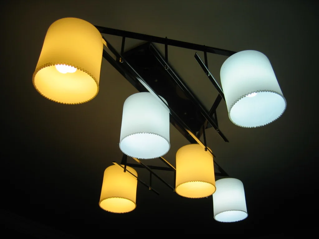 便宜又好用的鱼缸灯 1189241155836_000.jpg