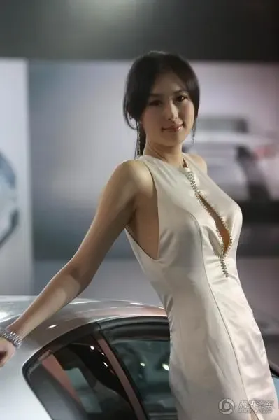 ����鿴��һ��: �㳵��Ů