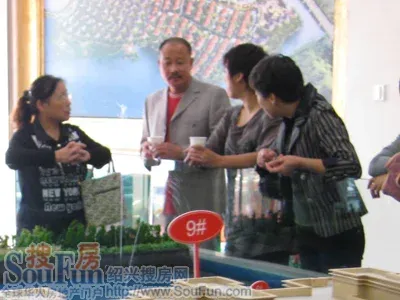 点击查看下一张: 180787552316