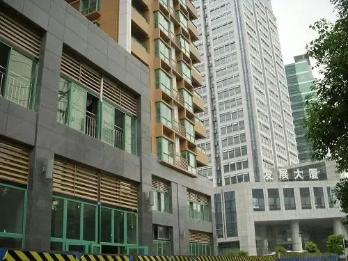 都会风尚3室1厅2卫东南朝向5000.00元/月出租