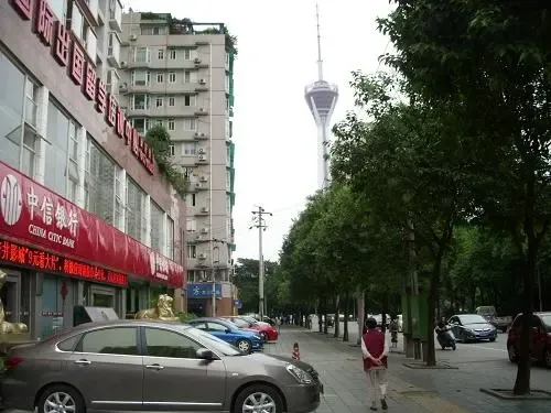 莱茵春天3室2厅2卫东南朝向5500.00元/月出租