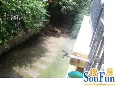 百花东街社区2室1厅1卫南朝向1550.00元/月出租