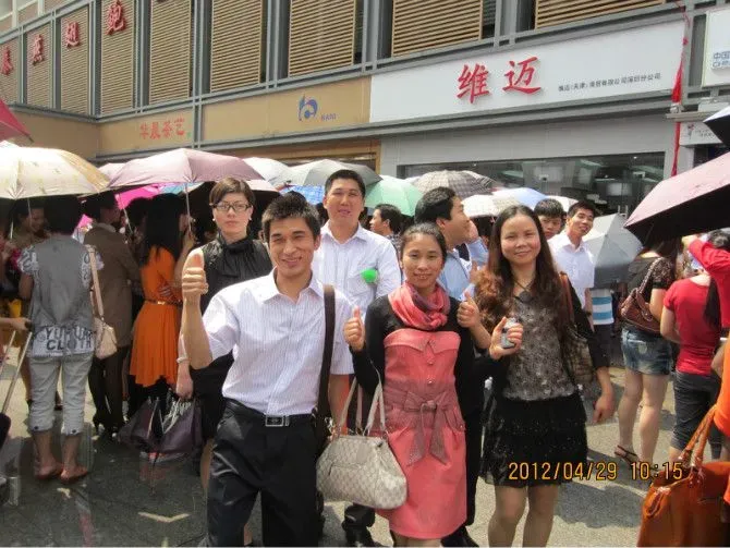 深圳维迈免费店开业20120429-117