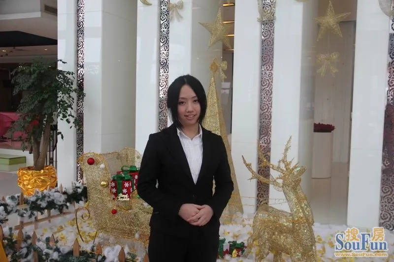 胡沁工作美照