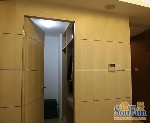 【麦子有话说】巧用隐形门弥补空间缺憾 你家也可以试试哦