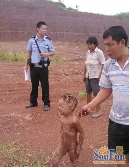 隐身熊孩子图片
