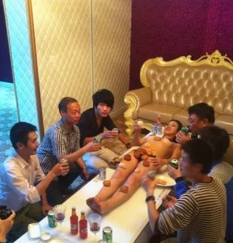 人体月饼写真图片