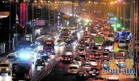 面对郑州这样的道路状况,我成功逆袭了! 面对郑州这样的道路状况,我成功逆袭了!