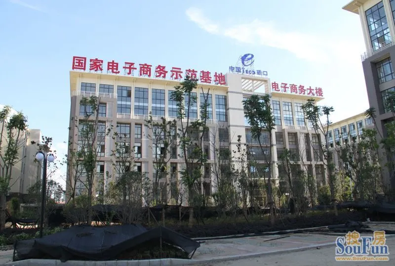 华中首家商务示范基地坐落于硚口汇丰企业天地