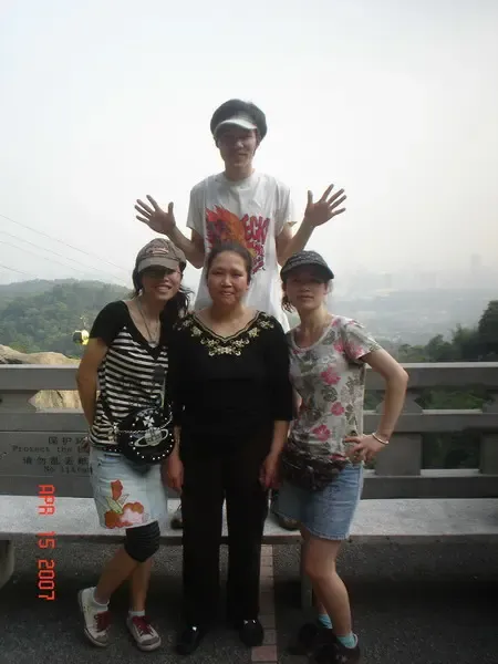 ����鿴��һ��: ��ͬ��