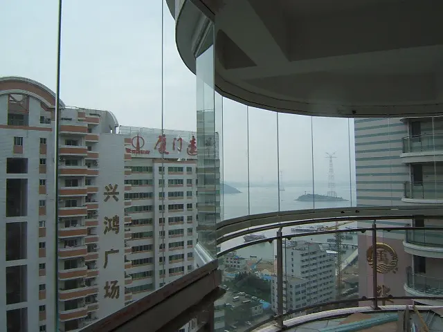芬德无框阳台窗休闲阳台之首选