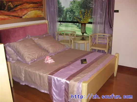 ����鿴��һ��: ��Ƭ 024