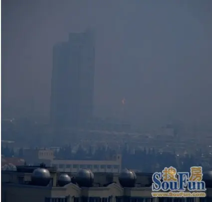 ...南京市栖霞区迈化路红太阳装饰城对面的煤气管道.南京高力家...