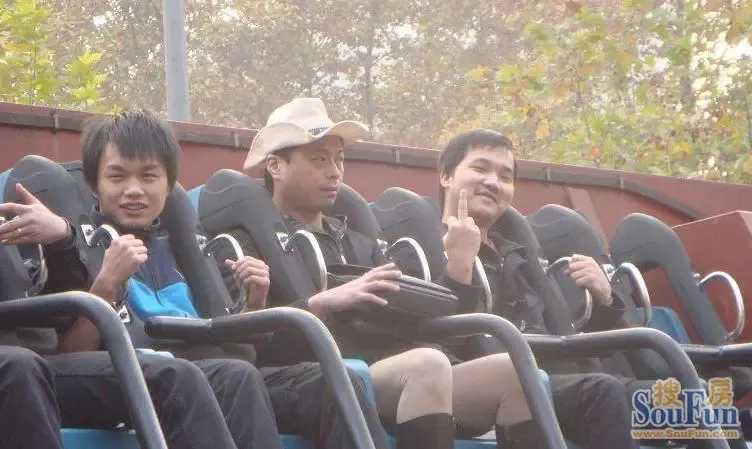 丝袜男图片