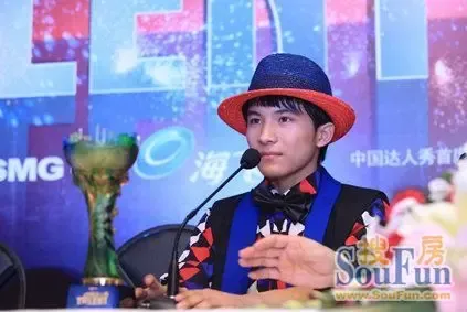 收入证明_卓君现在的收入(2)