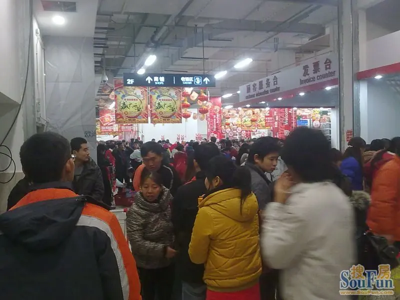 湖东欧尚开业人山人海 周边受益楼盘抢先看