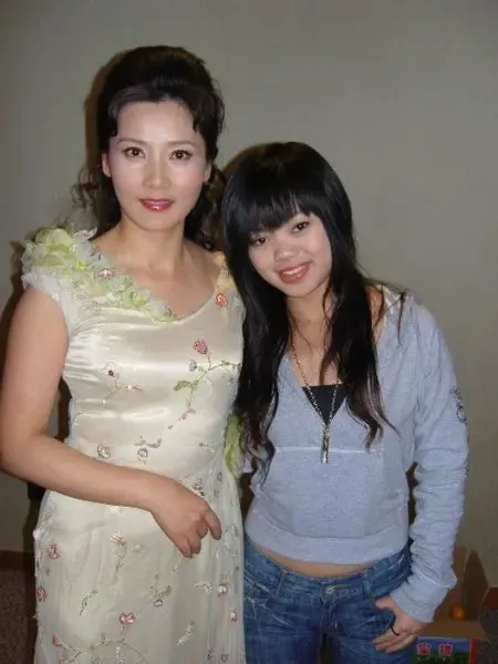 聆听王维倩的摩登上海专辑