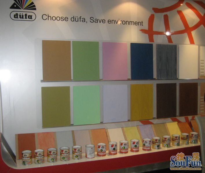 多彩的颜色,左边6种颜色是刷的乳胶漆,右边的是木器漆,木器漆也好好看