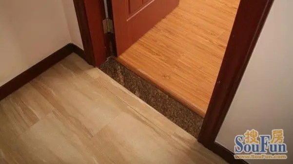 木地板跟地砖之间怎么过渡