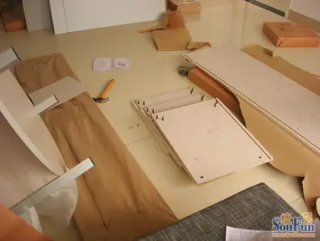 老办公室之板式家具安装记录,e1级的,可以看哈以后用得上
